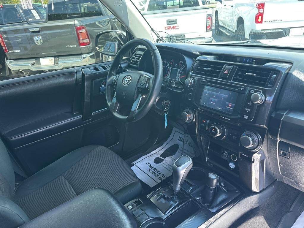 Toyota 4Runner TRD Off Road Premium 4WD (Natl) 2018