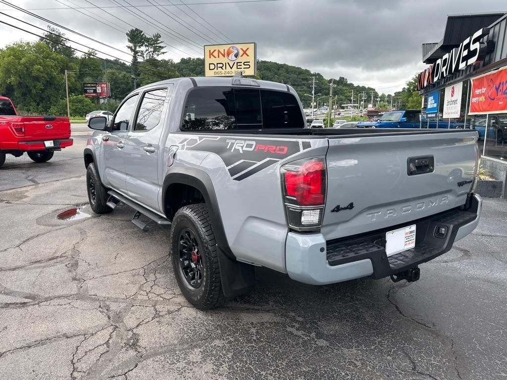 Toyota Tacoma TRD Off Road Double Cab 5' Bed V6 4x4 MT (Natl) 2017