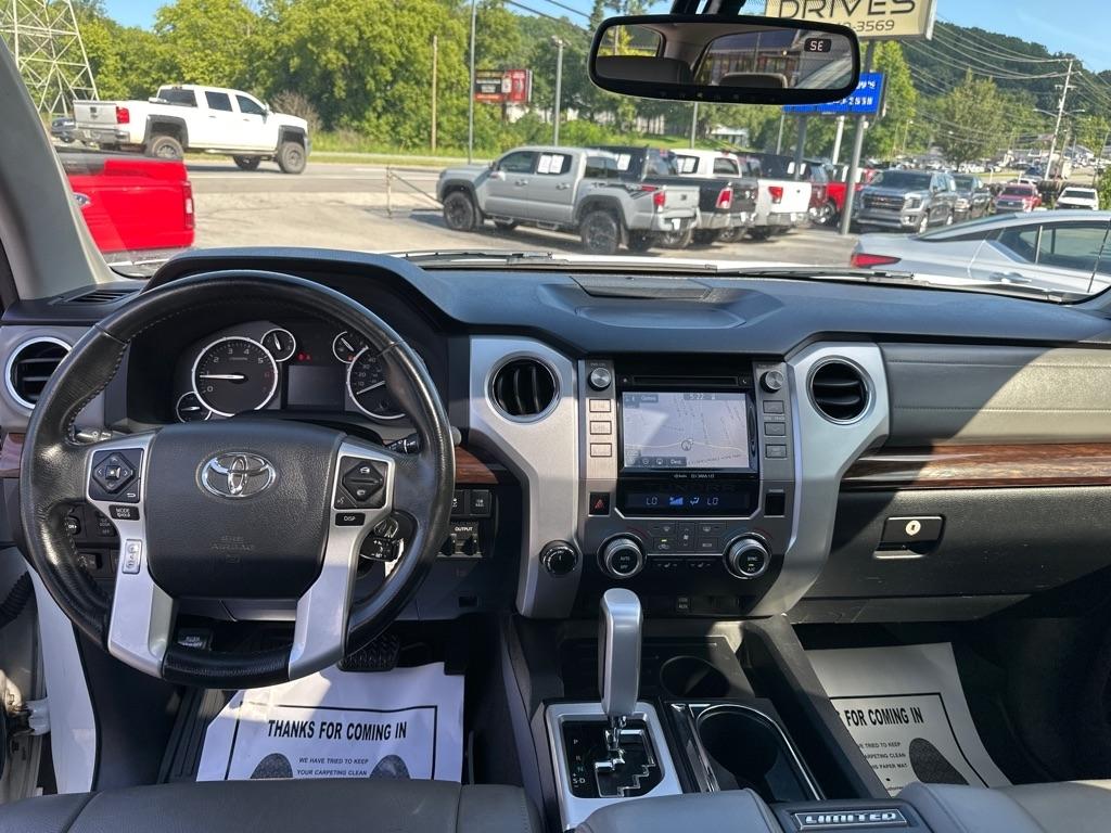Toyota Tundra 4WD Limited CrewMax 5.5' Bed 5.7L (Natl) 2017