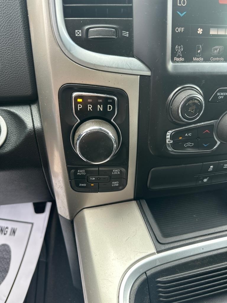 RAM 1500 4WD Crew Cab 140.5" Big Horn 2016