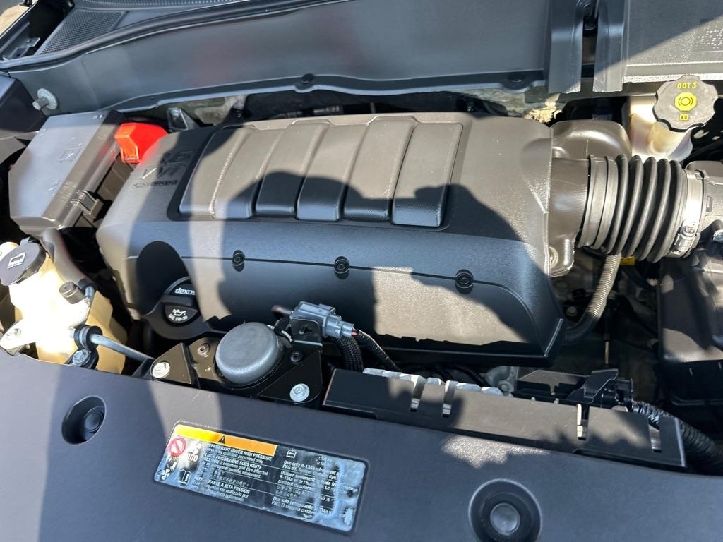 GMC Acadia FWD 4dr SLE w/SLE-2 2015