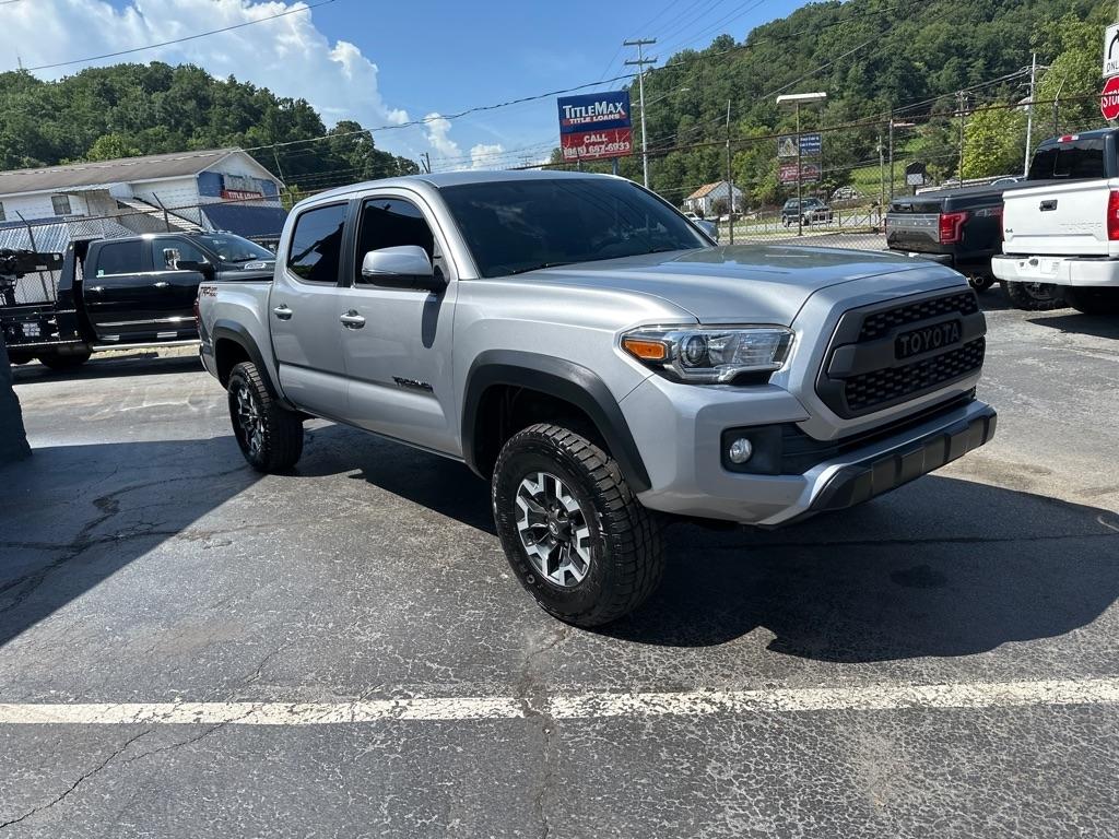 Toyota Tacoma TRD Off Road Double Cab 5' Bed V6 4x2 AT (Natl) 2017