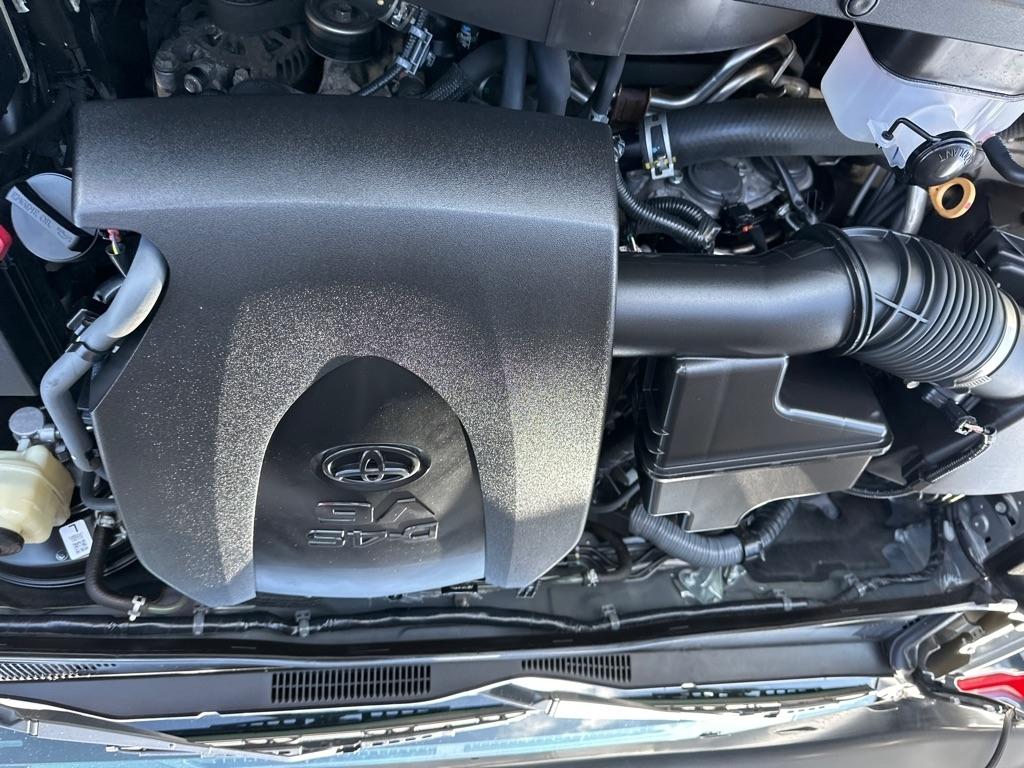 Toyota Tacoma TRD Off Road Double Cab 5' Bed V6 4x2 AT (Natl) 2017