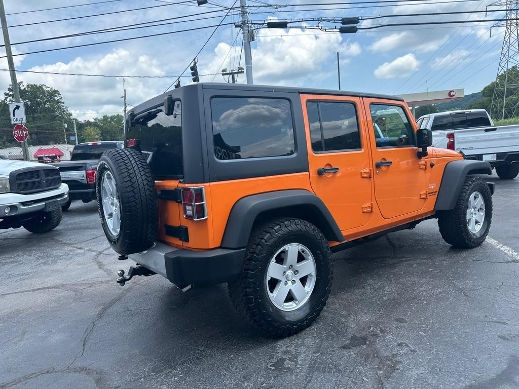 Jeep Wrangler Unlimited 4WD 4dr Sahara 2012