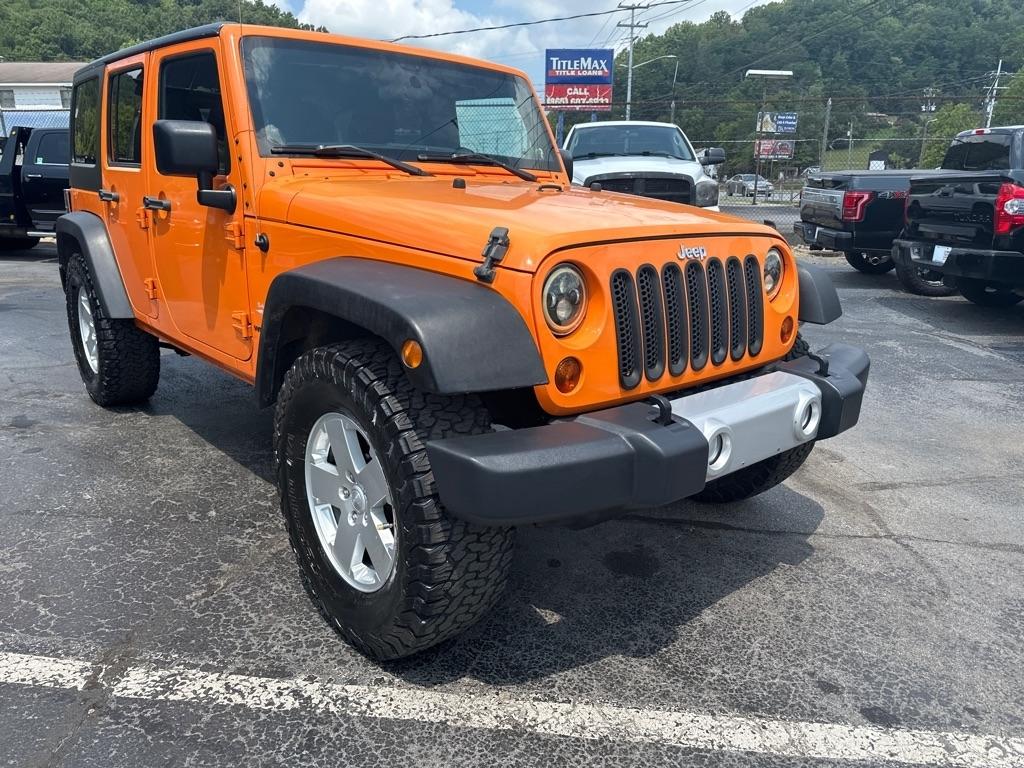 Jeep Wrangler Unlimited 4WD 4dr Sahara 2012