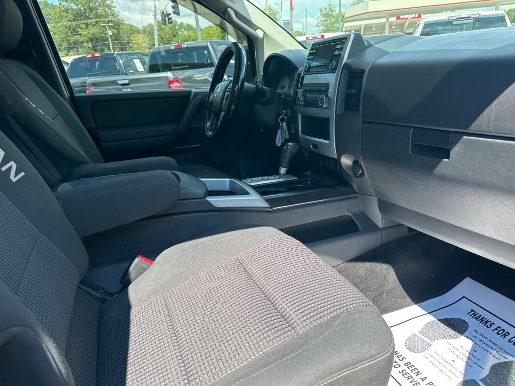 Nissan Titan 4WD King Cab SWB PRO-4X 2013
