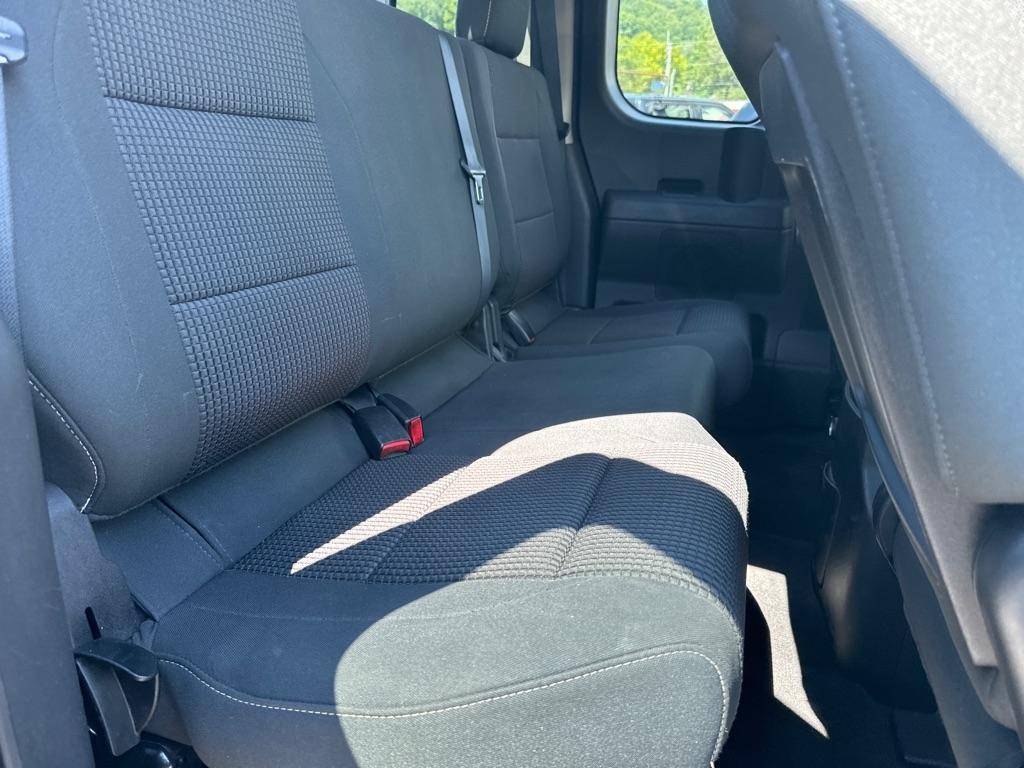 Nissan Titan 4WD King Cab SWB PRO-4X 2013