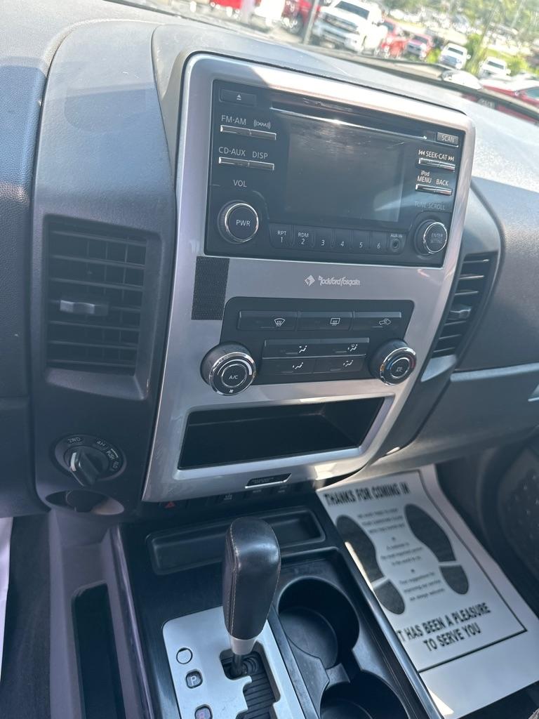 Nissan Titan 4WD King Cab SWB PRO-4X 2013