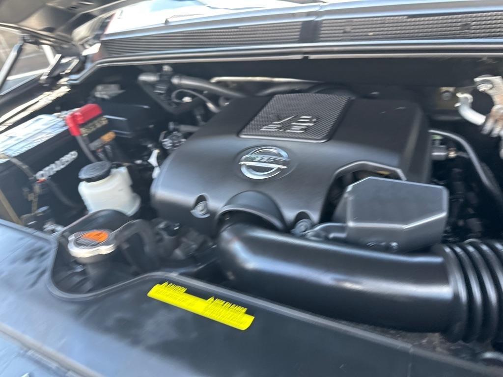 Nissan Titan 4WD King Cab SWB PRO-4X 2013