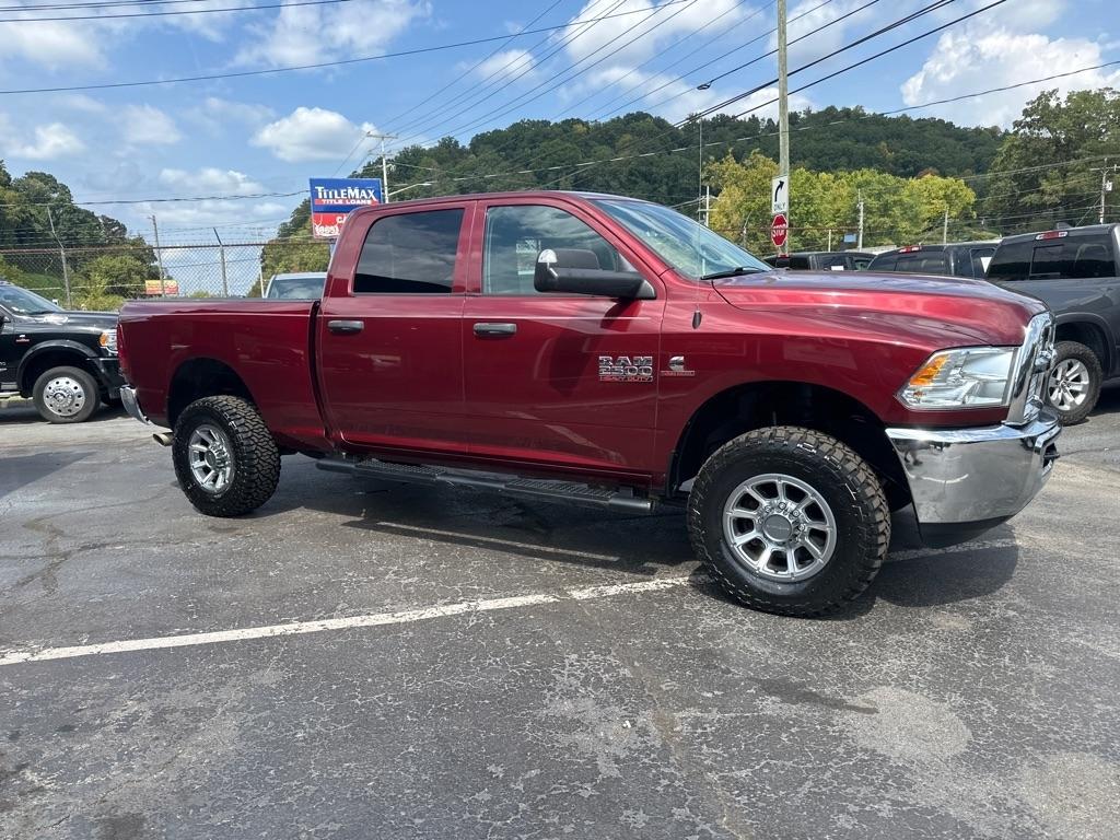 RAM 2500 Tradesman 4x4 Crew Cab 6'4" Box 2018