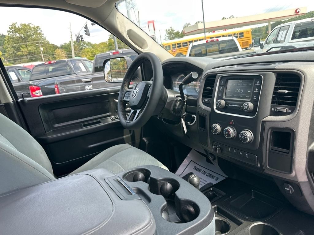 RAM 2500 Tradesman 4x4 Crew Cab 6'4" Box 2018