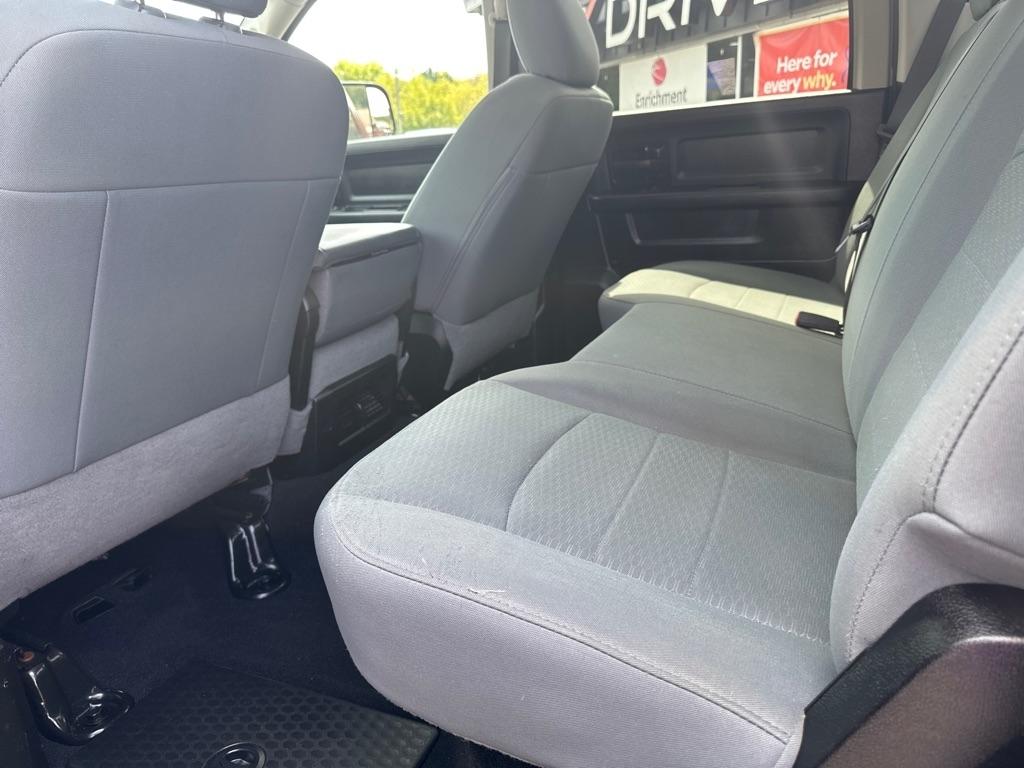 RAM 2500 Tradesman 4x4 Crew Cab 6'4" Box 2018