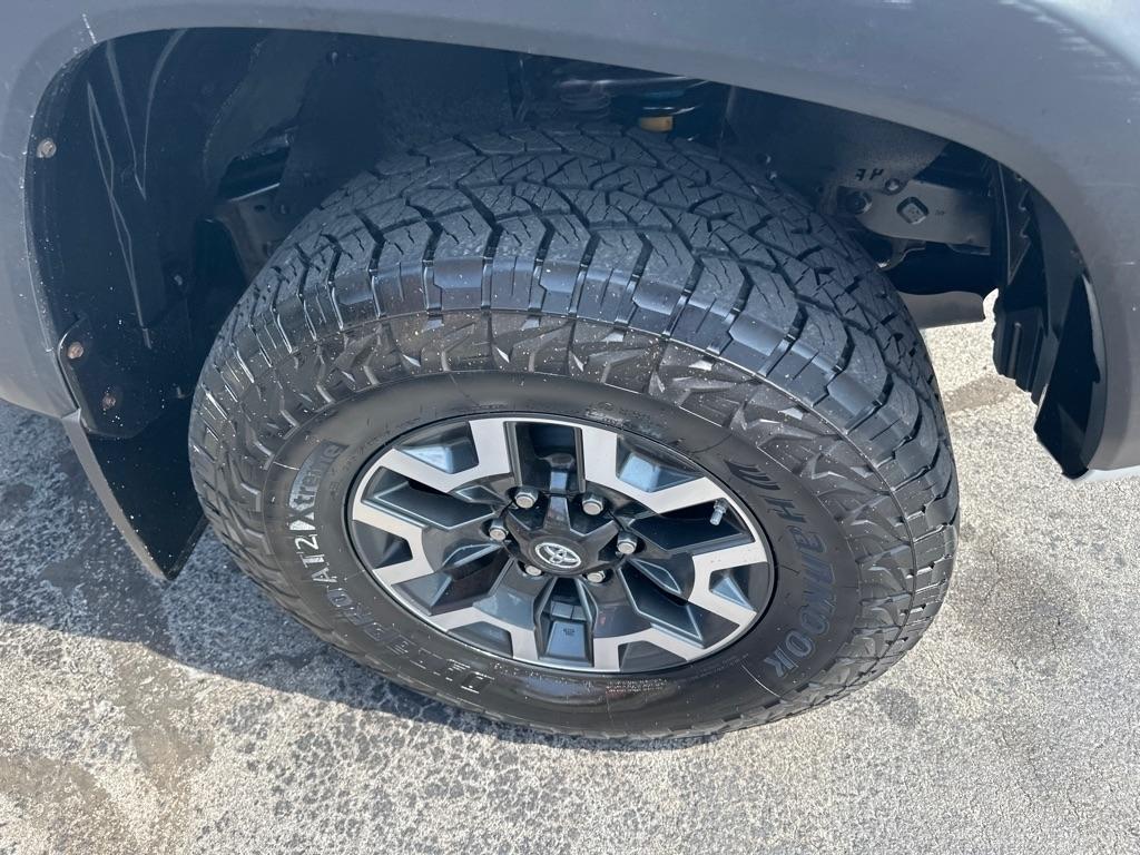 Toyota Tacoma 4WD Access Cab V6 AT TRD Off Road (Natl) 2016