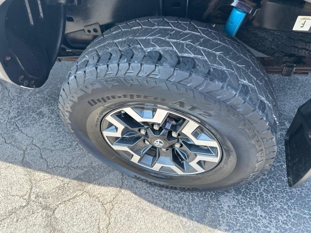 Toyota Tacoma 4WD Access Cab V6 AT TRD Off Road (Natl) 2016