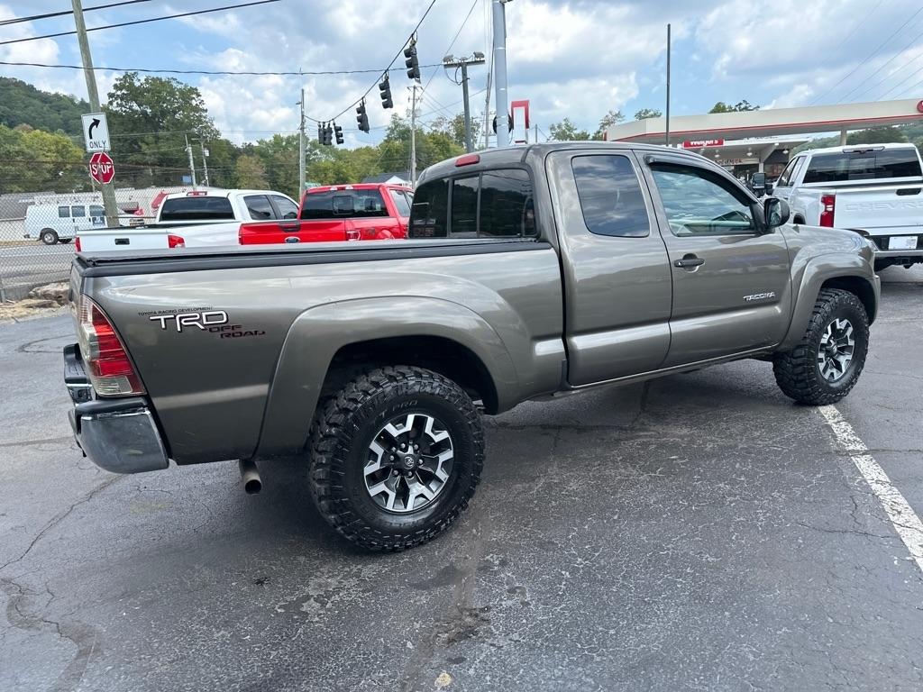 Toyota Tacoma 4WD Access V6 MT (Natl) 2009