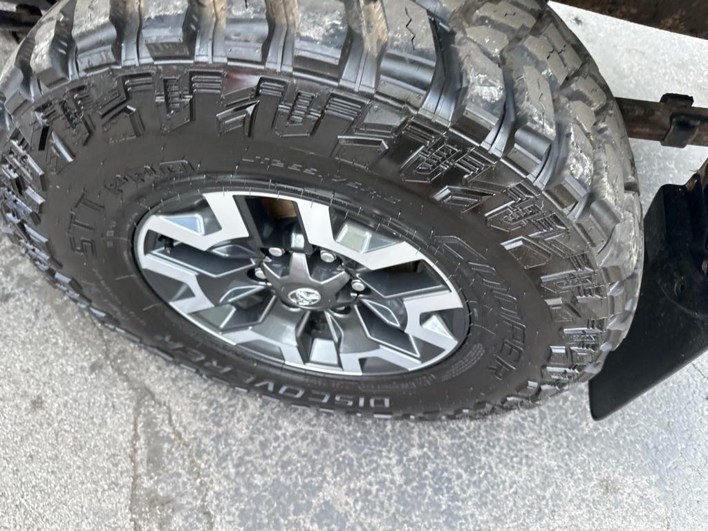 Toyota Tacoma 4WD Access V6 MT (Natl) 2009