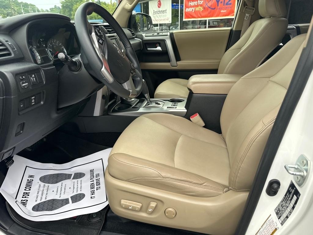 Toyota 4Runner 4WD 4dr V6 Trail Premium (Natl) 2016