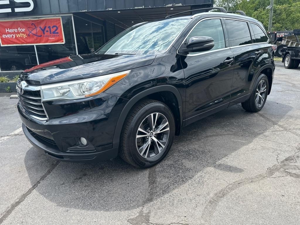 Toyota Highlander AWD 4dr V6 XLE (Natl) 2016
