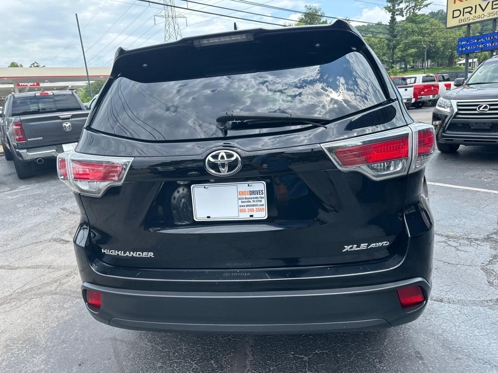 Toyota Highlander AWD 4dr V6 XLE (Natl) 2016