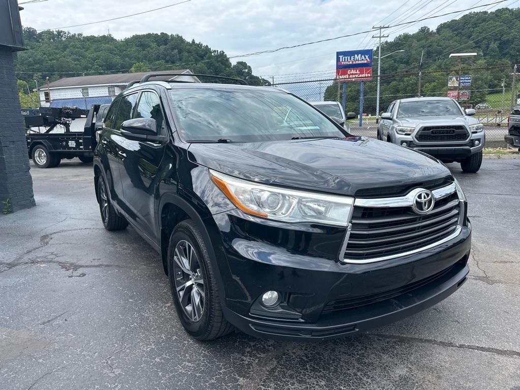 Toyota Highlander AWD 4dr V6 XLE (Natl) 2016