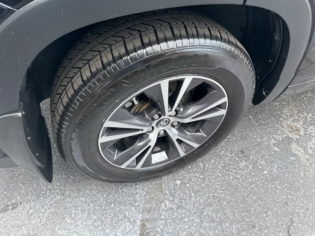 Toyota Highlander AWD 4dr V6 XLE (Natl) 2016