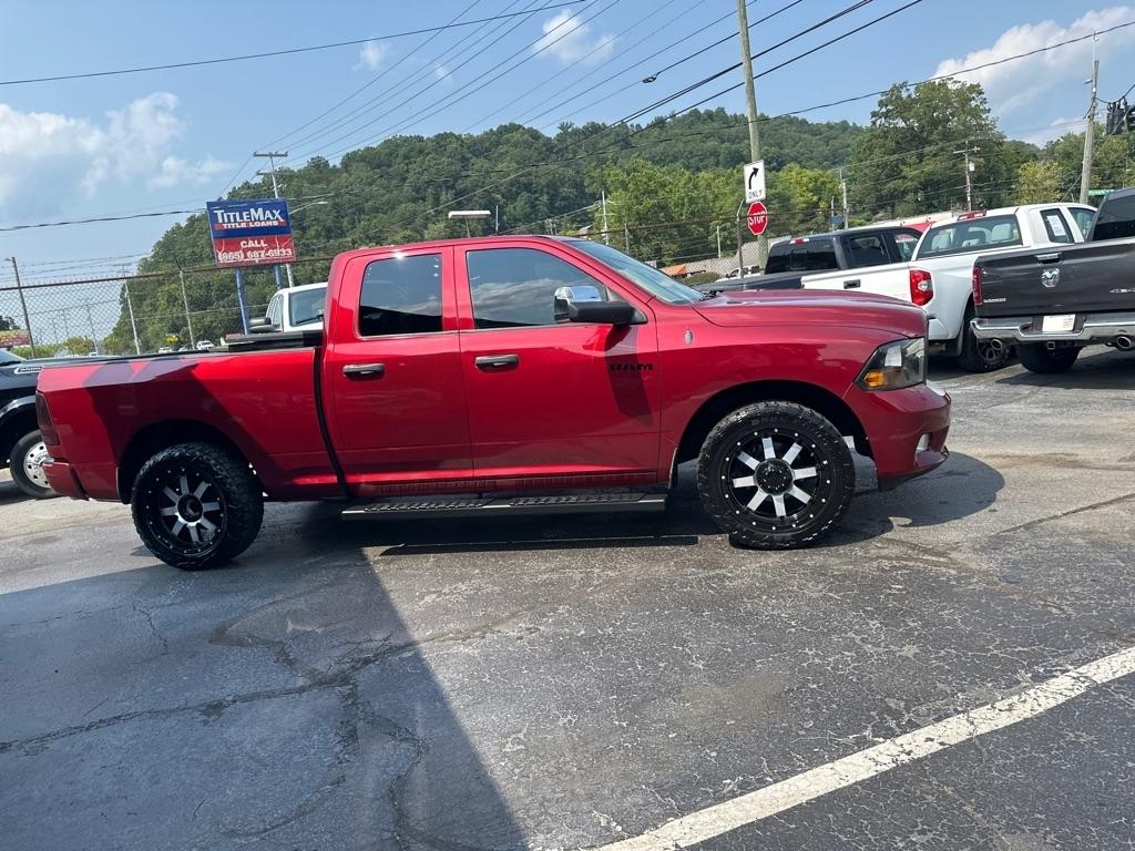 Dodge 1500 2WD Quad Cab 140.5" Express 2012