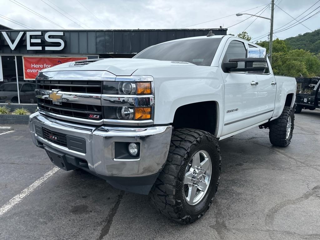 2019 Chevrolet Silverado 2500HD 4WD Crew Cab 153.7" LT