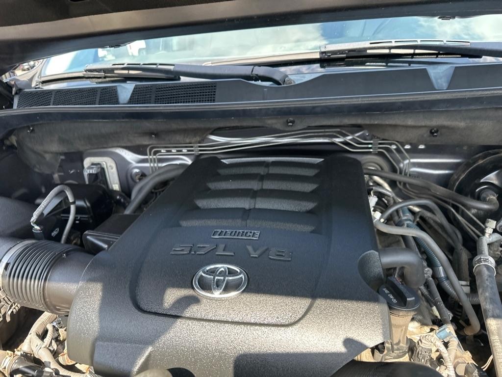 Toyota Tundra 4WD Truck CrewMax 5.7L V8 6-Spd AT LTD (Natl) 2014