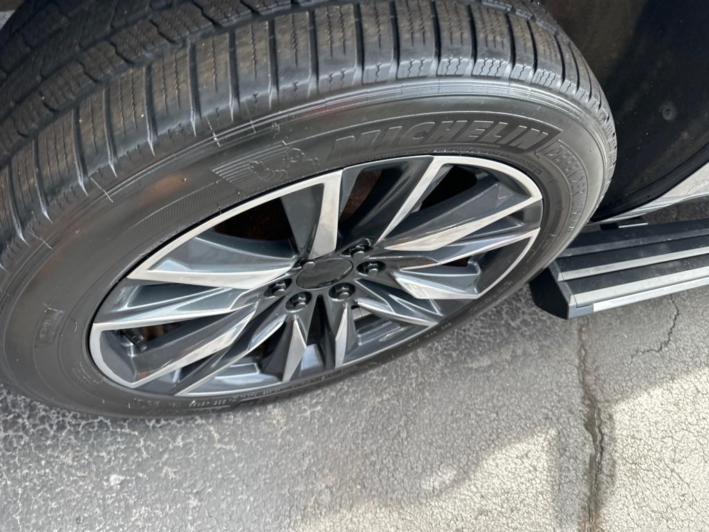Chevrolet Tahoe 4WD 4dr Premier 2018