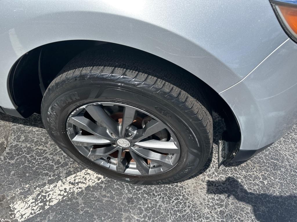 Ford Edge 4dr SEL FWD 2011