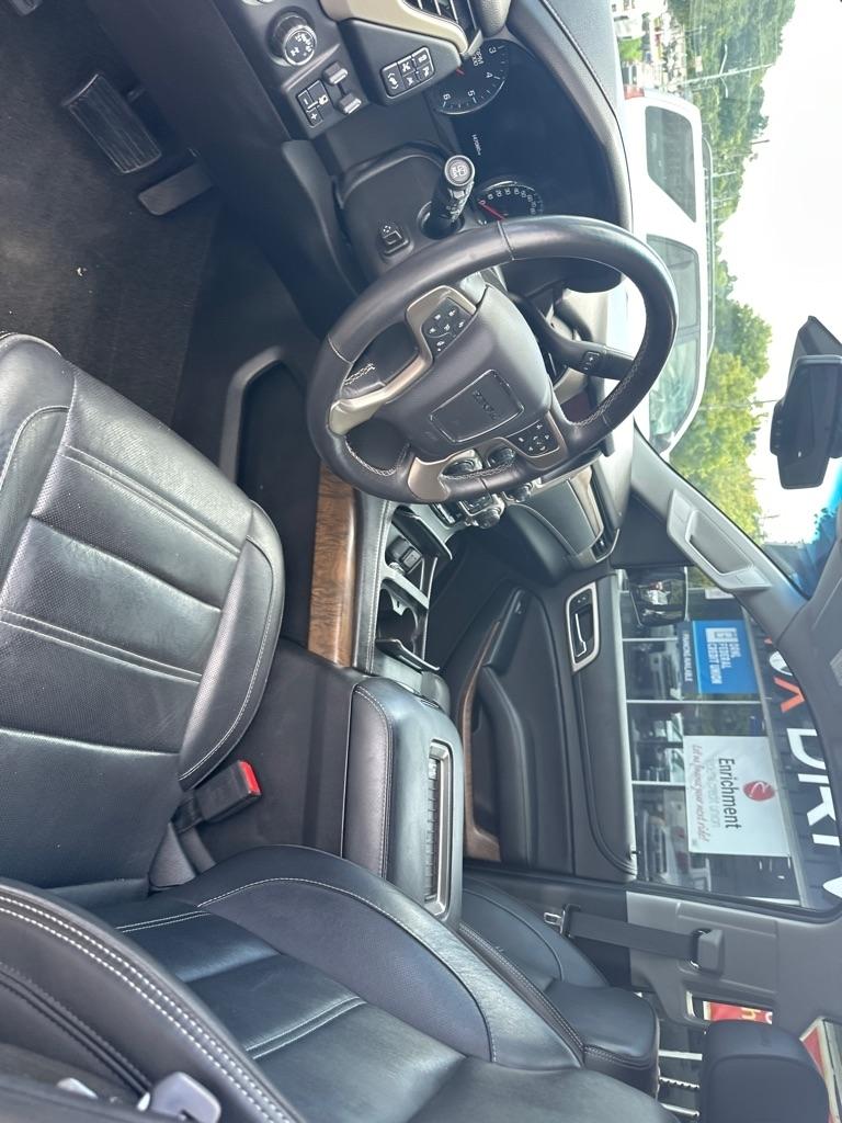 GMC Yukon XL 4WD 4dr Denali 2018