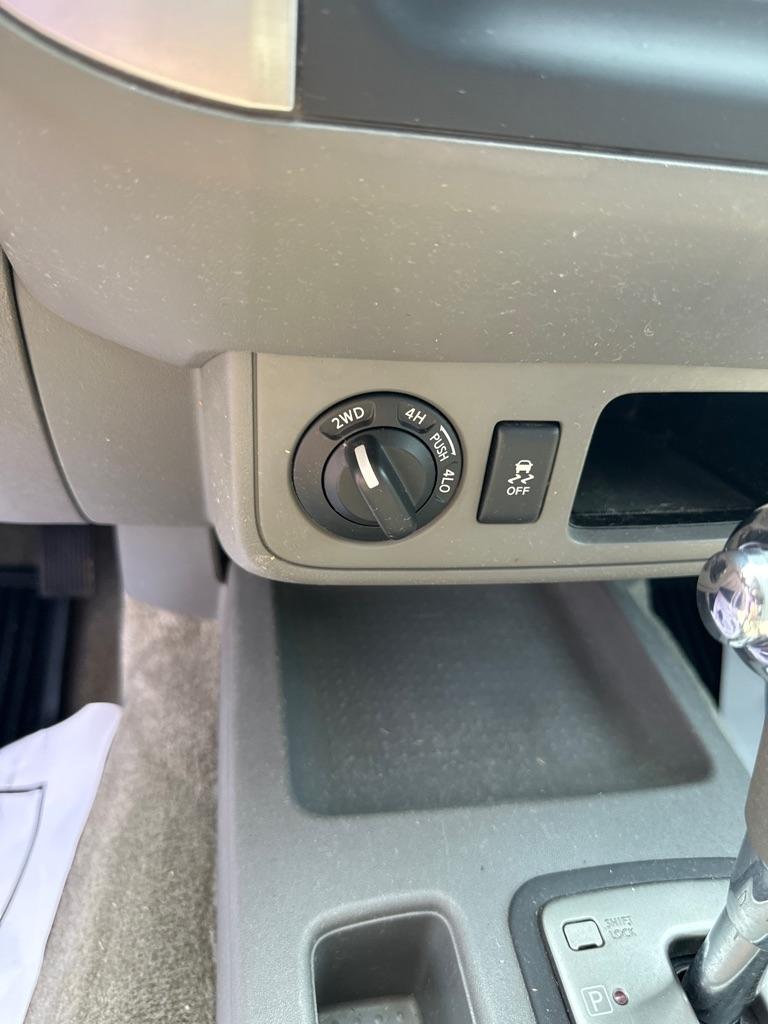 Nissan Frontier Crew Cab 4x4 SV V6 Auto 2018