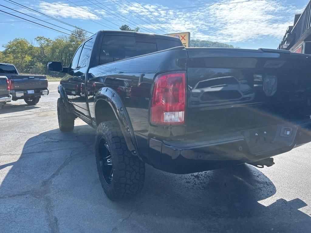 Dodge 3500 4WD Crew Cab 149" Laramie 2012