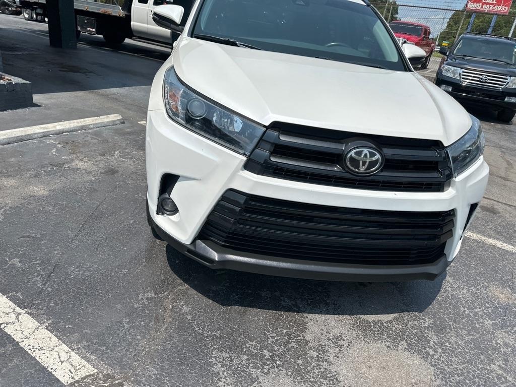 Toyota Highlander XLE V6 AWD (Natl) 2019