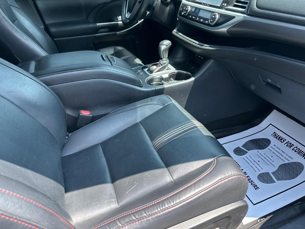 Toyota Highlander XLE V6 AWD (Natl) 2019