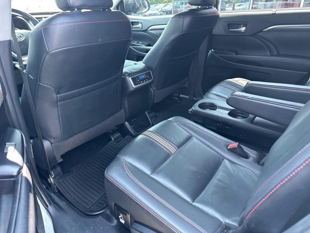 Toyota Highlander XLE V6 AWD (Natl) 2019