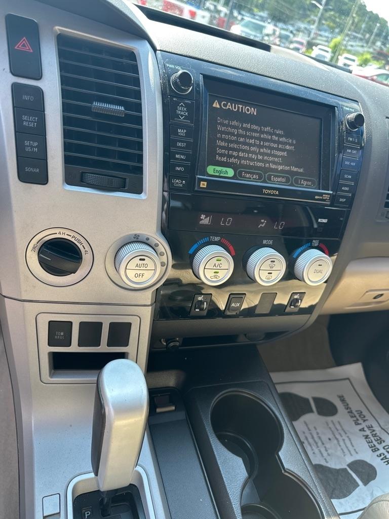 Toyota Tundra 4WD CrewMax 145.7" 5.7L LTD (Natl) 2007