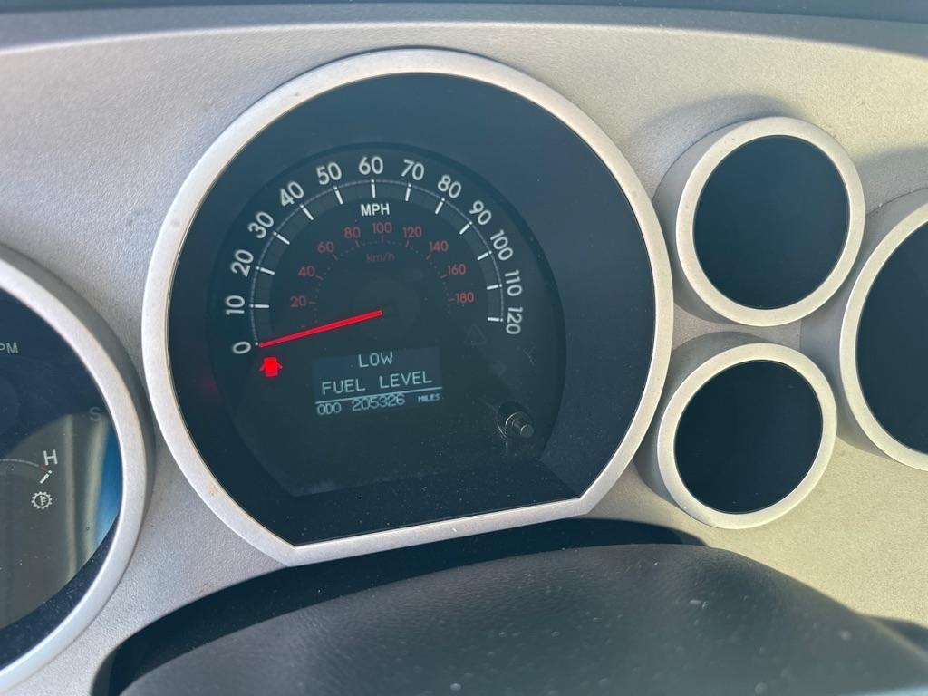 Toyota Tundra 4WD CrewMax 145.7" 5.7L LTD (Natl) 2007