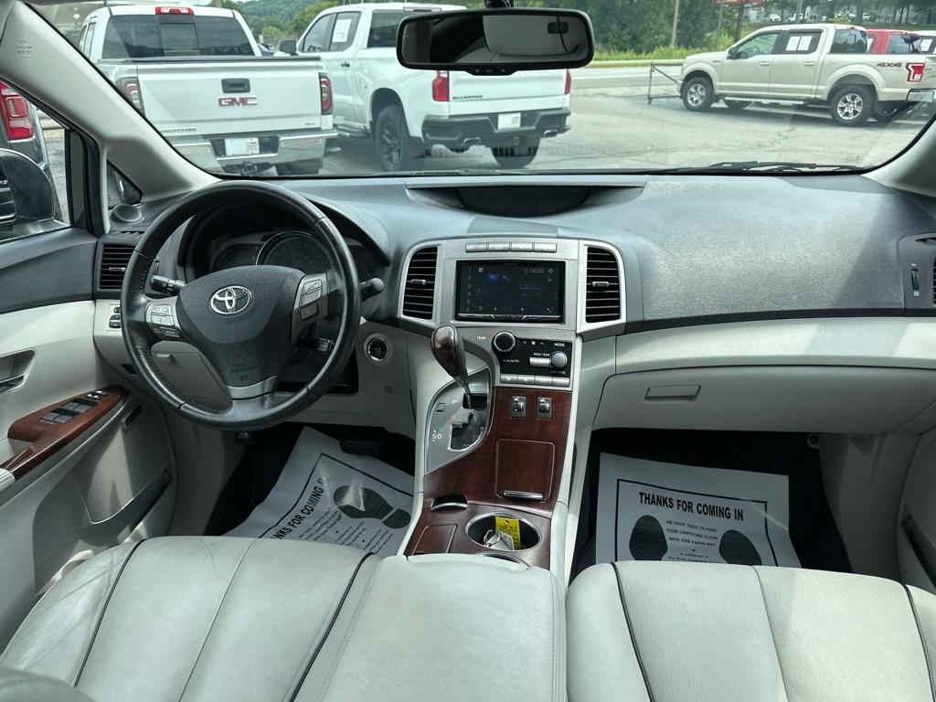 Toyota Venza 4dr Wgn V6 AWD (Natl) 2009