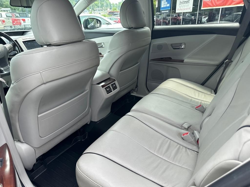 Toyota Venza 4dr Wgn V6 AWD (Natl) 2009