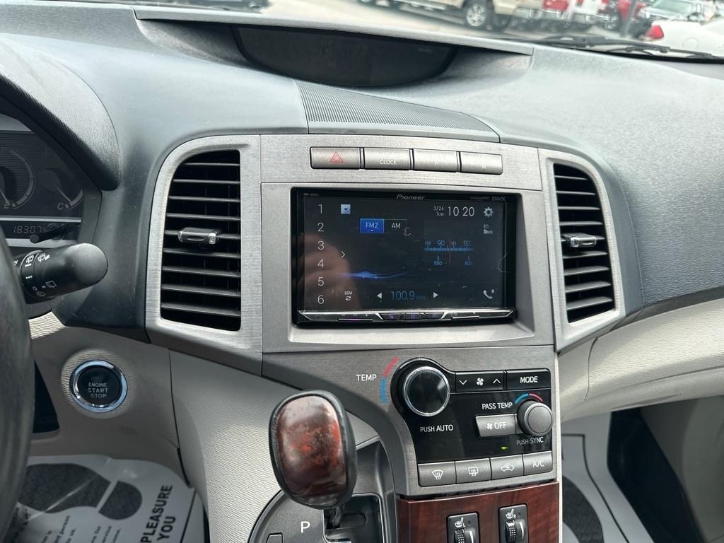 Toyota Venza 4dr Wgn V6 AWD (Natl) 2009