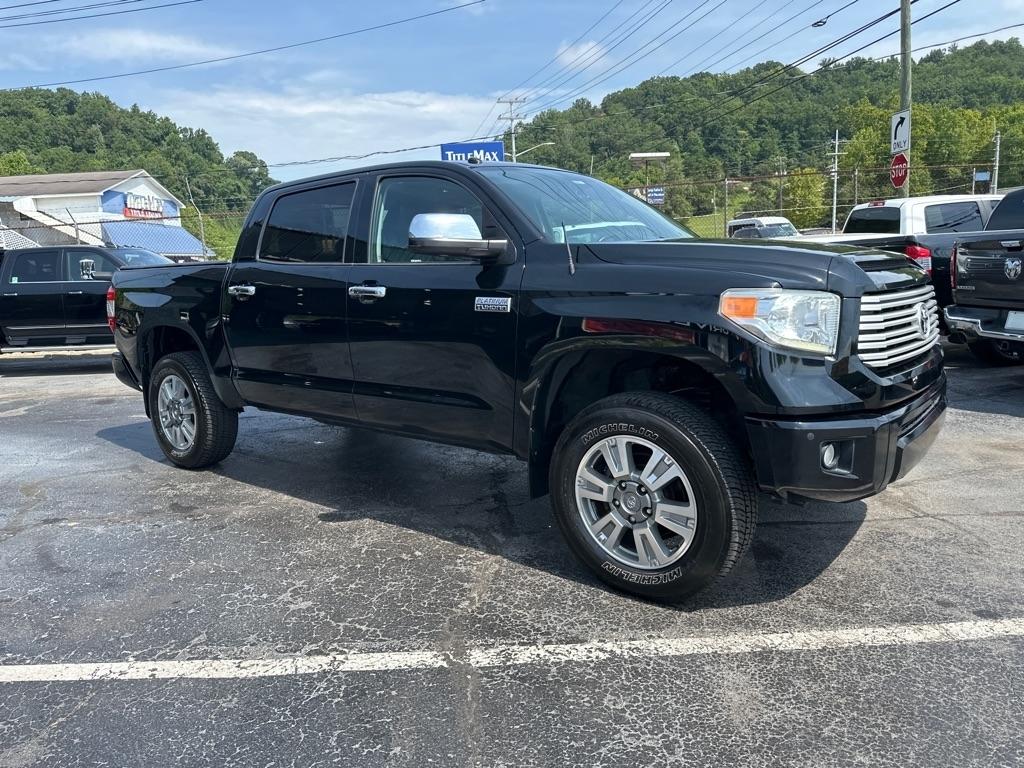 Toyota Tundra 4WD Truck CrewMax 5.7L V8 6-Spd AT Platinum (Natl) 2016