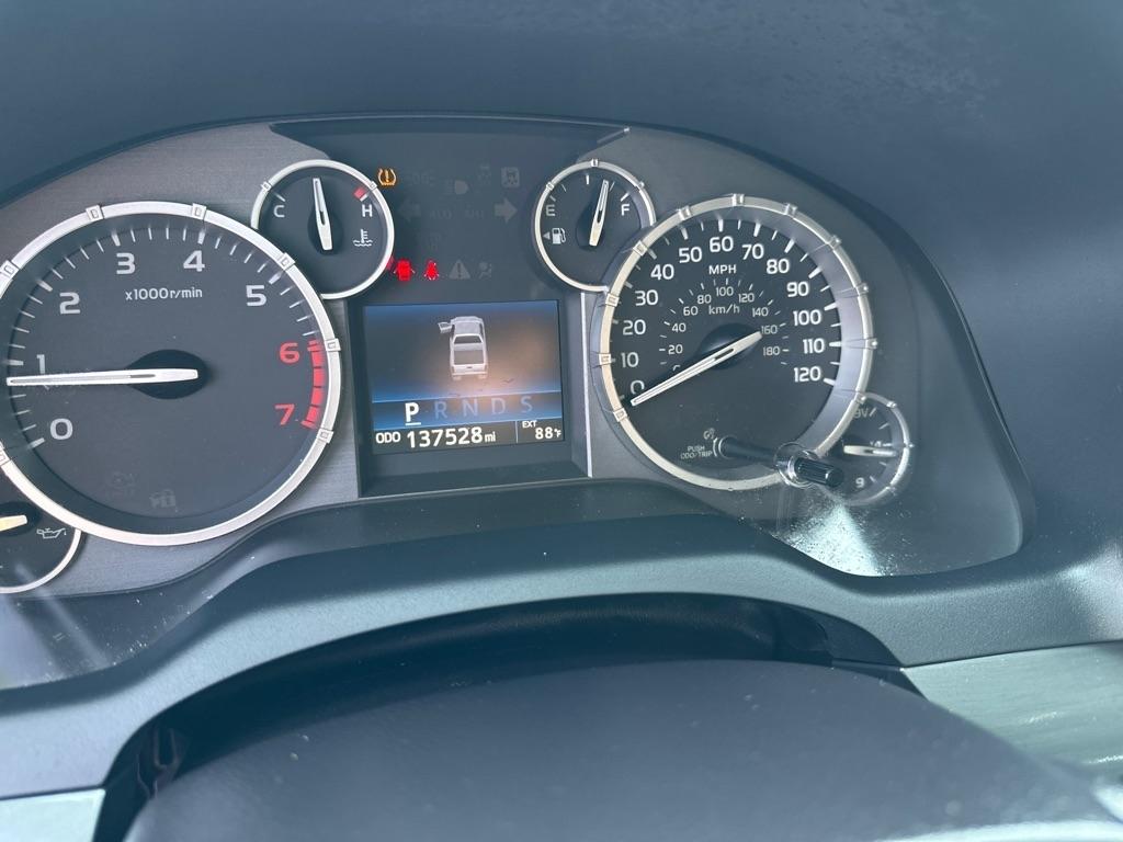 Toyota Tundra 4WD Truck CrewMax 5.7L V8 6-Spd AT Platinum (Natl) 2016