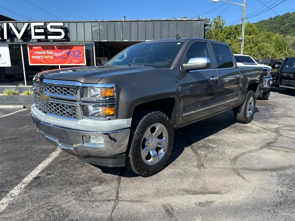 2015 Chevrolet Silverado 1500 2WD Crew Cab 143.5" LTZ w/1LZ