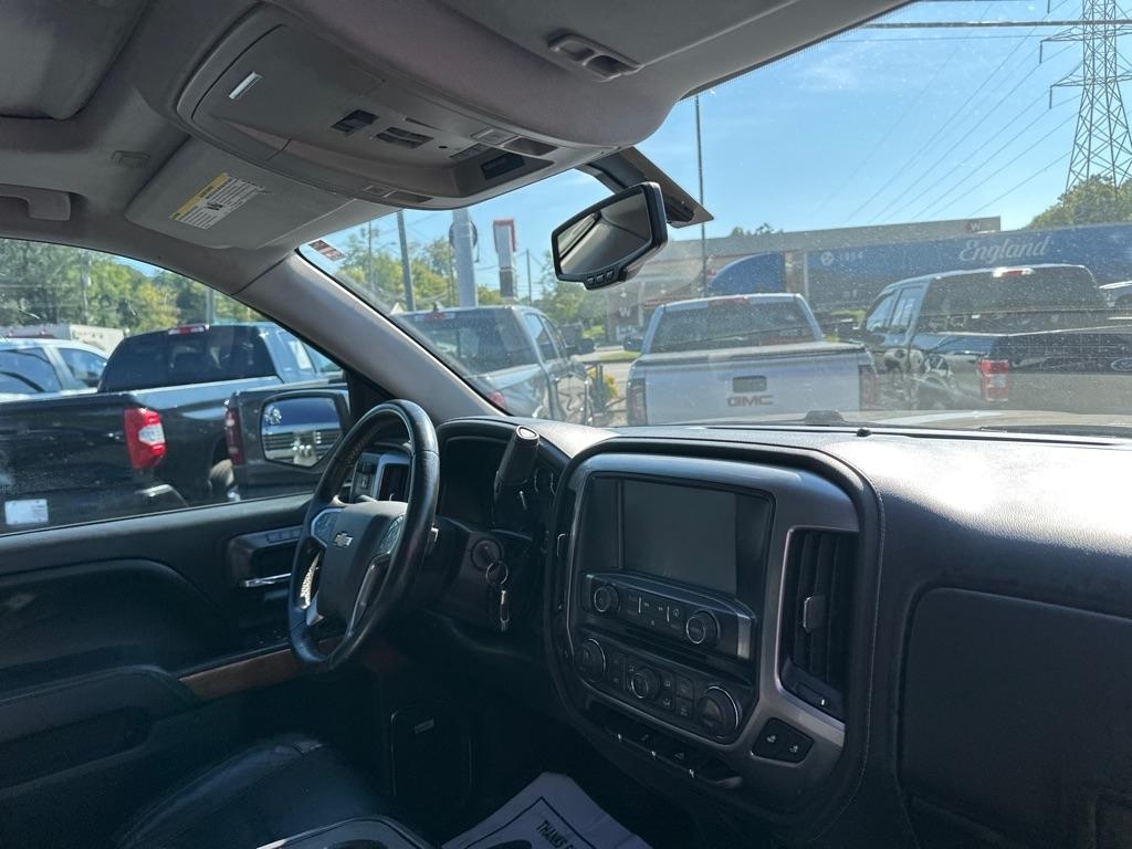 Chevrolet Silverado 1500 2WD Crew Cab 143.5" LTZ w/1LZ 2015