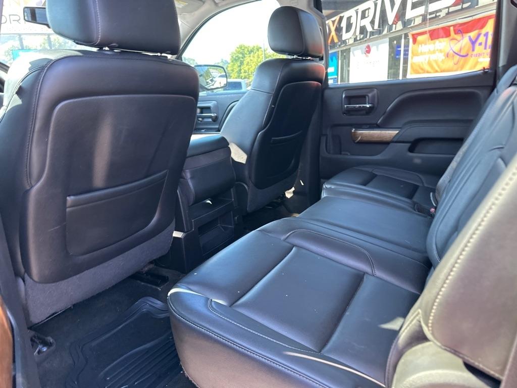 Chevrolet Silverado 1500 2WD Crew Cab 143.5" LTZ w/1LZ 2015