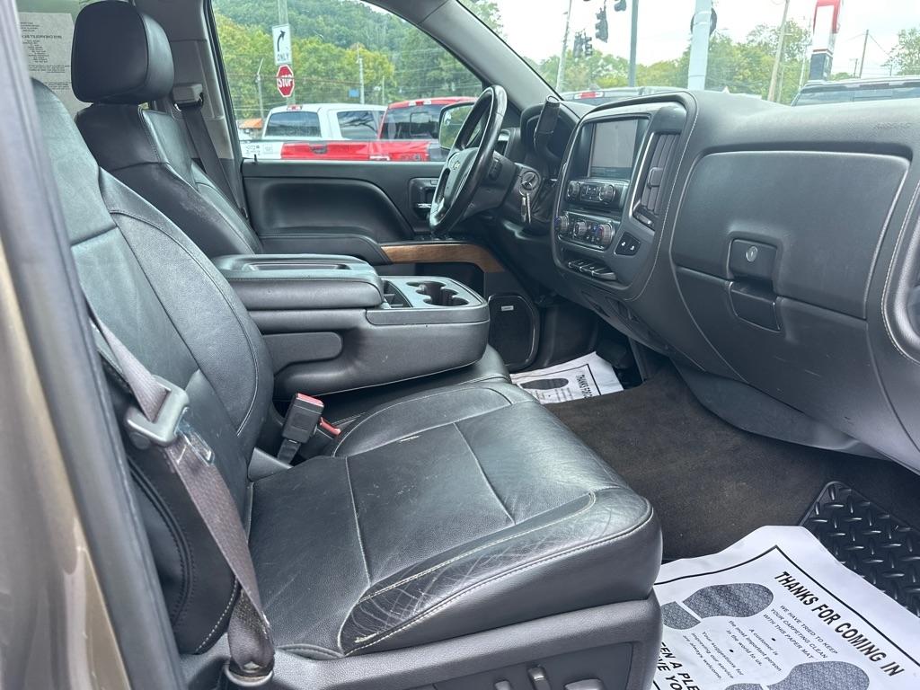Chevrolet Silverado 1500 2WD Crew Cab 143.5" LTZ w/1LZ 2015