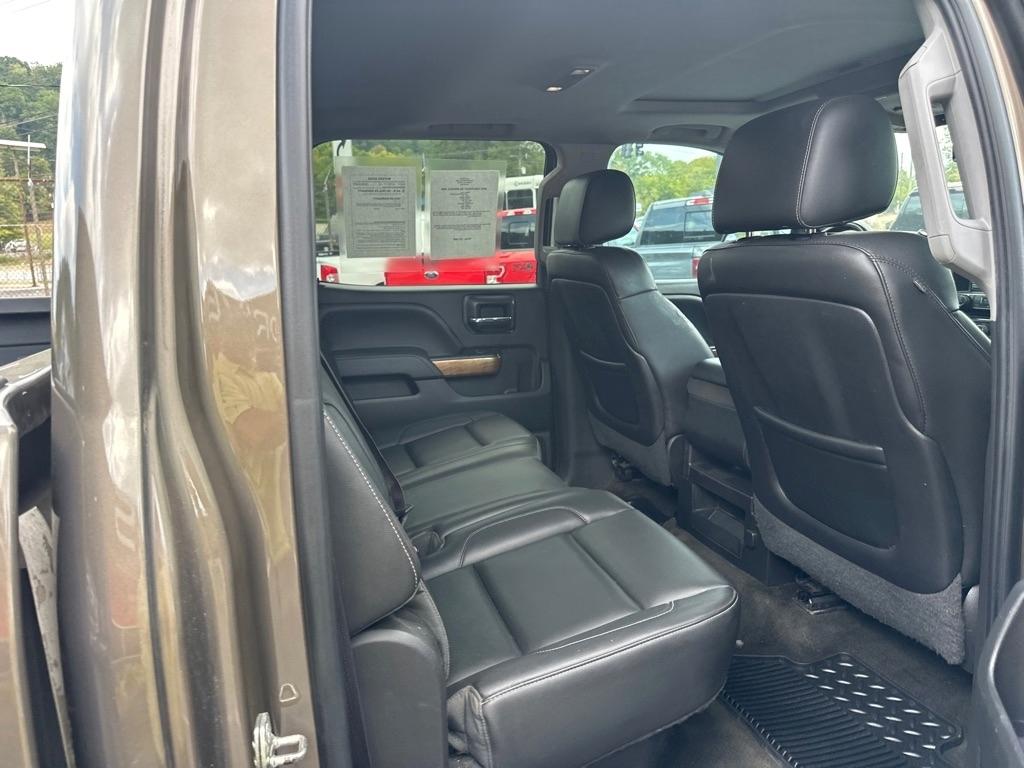 Chevrolet Silverado 1500 2WD Crew Cab 143.5" LTZ w/1LZ 2015