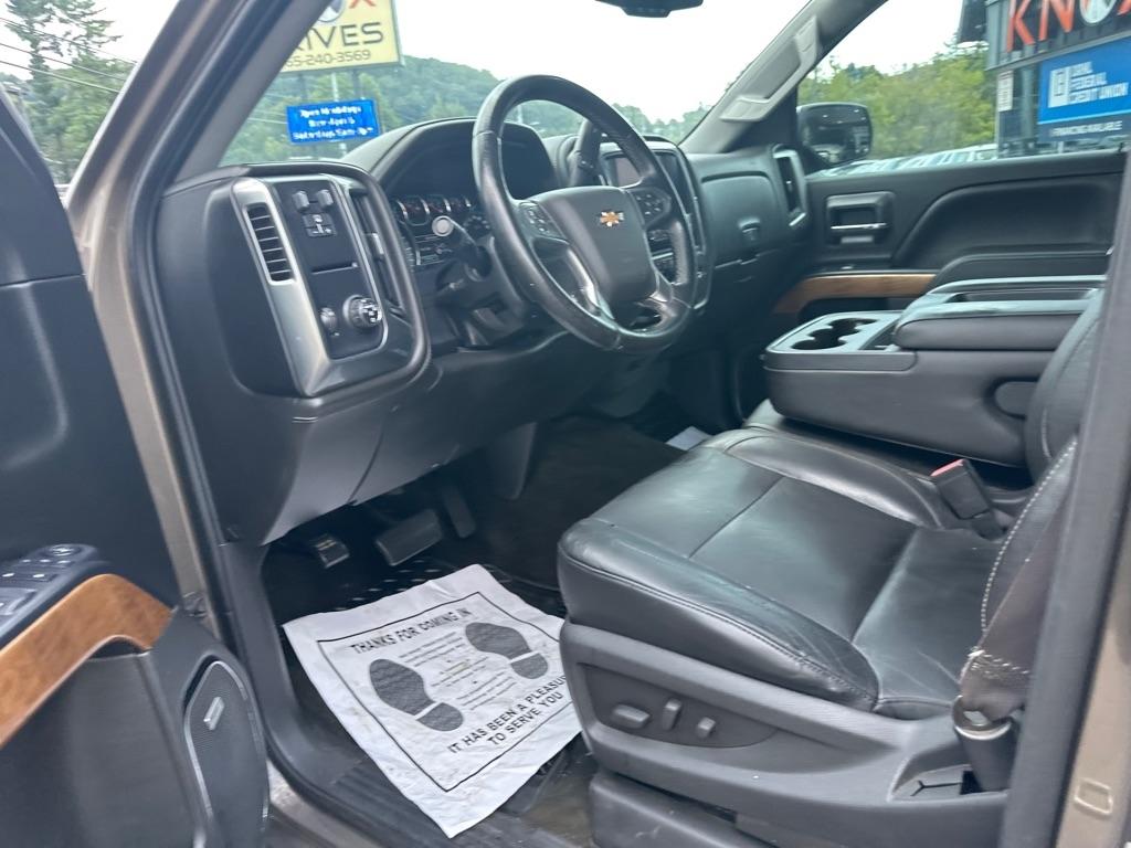 Chevrolet Silverado 1500 2WD Crew Cab 143.5" LTZ w/1LZ 2015