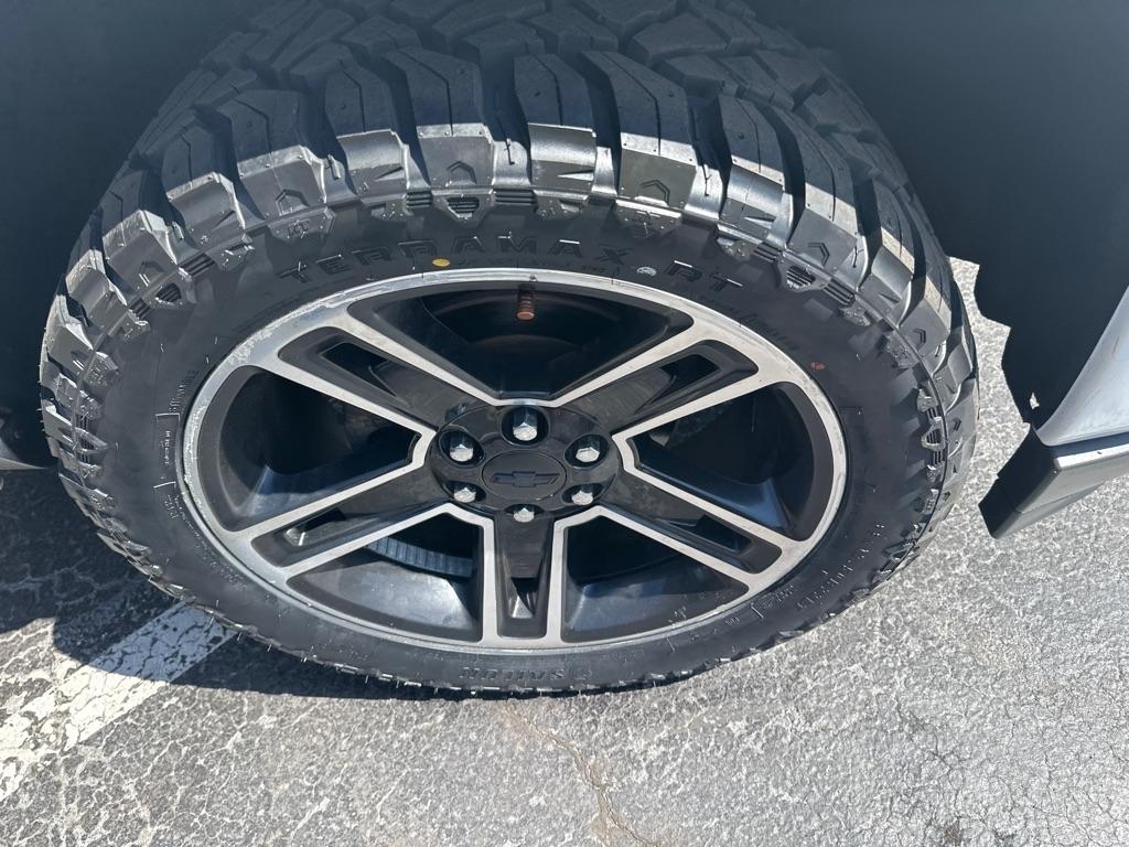 Chevrolet Silverado 1500 4WD Double Cab 143.5" Custom 2017